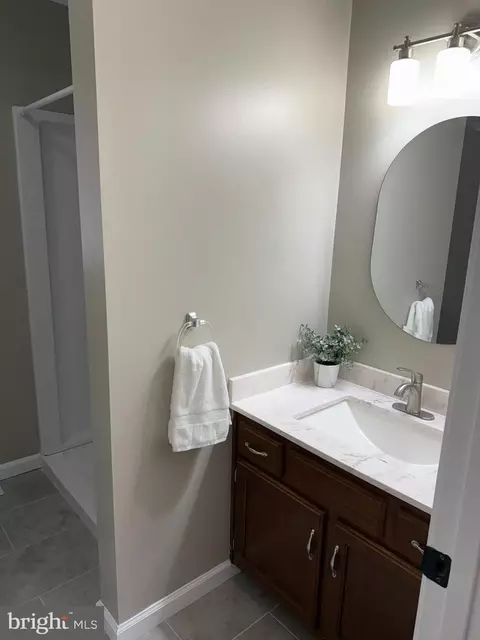 Bath - 50 Nanticoke Dr, Dover, DE 19904 photo 1 of 5