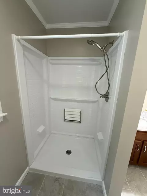 Bath - 50 Nanticoke Dr, Dover, DE 19904 photo 3 of 5