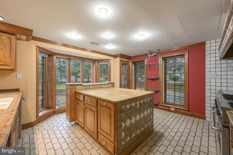 Kitchen - 271 Troon Rd, Dover, DE 19904 photo 2 of 4