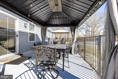 Exterior - 168 Tybalt Ln, Dover, DE 19901 photo 4 of 6