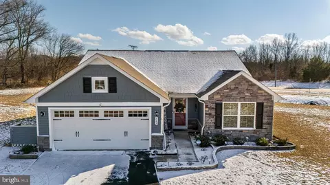 Exterior - 168 Tybalt Ln, Dover, DE 19901 photo 3 of 6