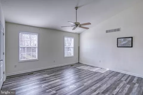 Living - 364 Tribbitt St, Dover, DE 19904 photo 5 of 5
