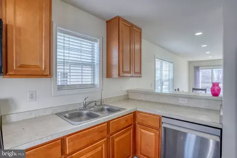 Kitchen - 364 Tribbitt St, Dover, DE 19904 photo 3 of 5