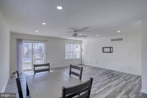Living - 364 Tribbitt St, Dover, DE 19904 photo 4 of 5