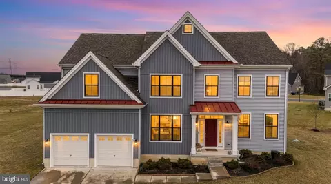 525 Crown Forest Ln, Felton, DE 19943