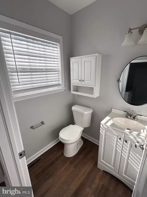 Bath - 232 Merion Rd, Dover, DE 19904 photo 1 of 6