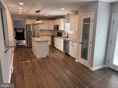 Entry Way - 232 Merion Rd, Dover, DE 19904 photo 2 of 2
