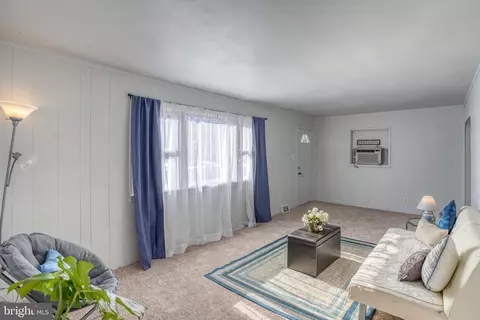 Living - 7 Steele Rd, Dover, DE 19901 photo 1 of 6