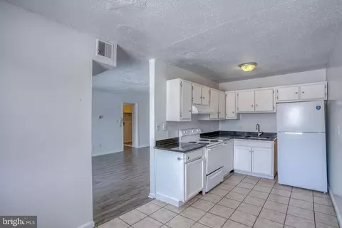 Kitchen - 74 Par Haven Dr, Dover, DE 19904 photo 1 of 4