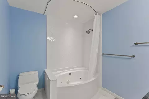 Bath - 115 Carnoustie Rd, Dover, DE 19904 photo 4 of 5