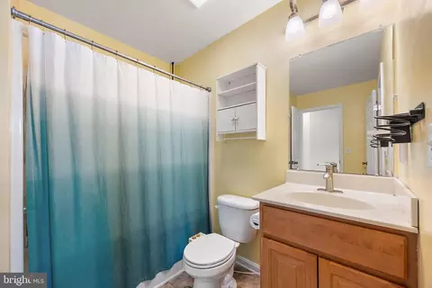 Bath - 328 Tribbitt, Dover, DE 19904 photo 1 of 2