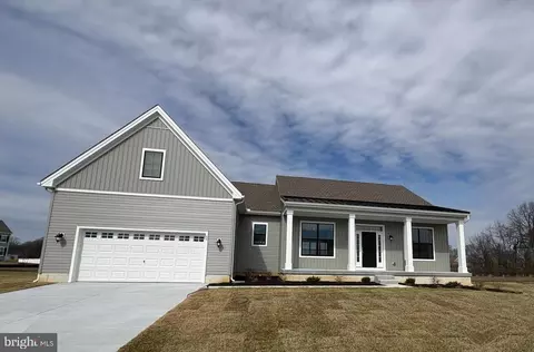 64 Obsidian Dr, Felton, DE 19943