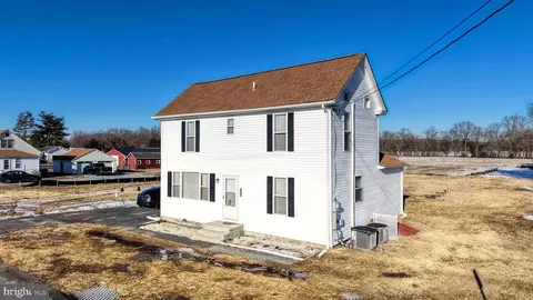 9952 Canterbury Rd, Felton, DE 19943