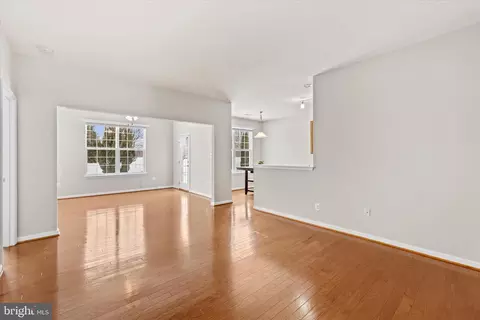 Living - 268 N Red Haven Ln, Dover, DE 19901 photo 3 of 4