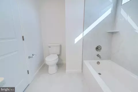 Entry Way - 209 N New St, Dover, DE 19904 photo 10 of 12