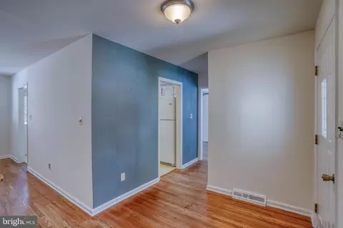Entry Way - 1199 Charles Dr, Dover, DE 19904 photo 3 of 4