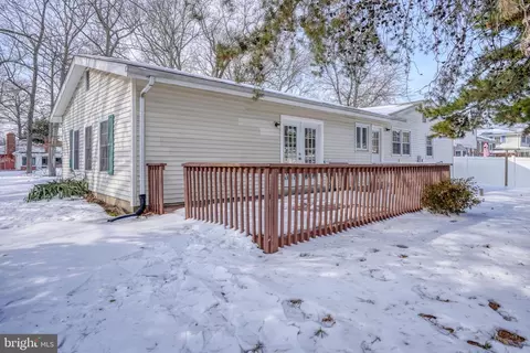 Exterior - 1199 Charles Dr, Dover, DE 19904 photo 2 of 5