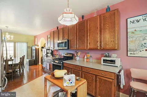 Kitchen - 42 Steeplechase Dr, Dover, DE 19904 photo 2 of 4