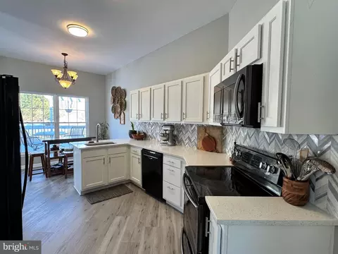 Kitchen - 211 Northdown Dr, Dover, DE 19904 photo 1 of 3