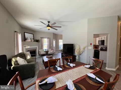 Dining - 211 Northdown Dr, Dover, DE 19904 photo 1 of 2