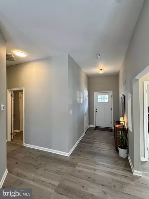 Entry Way - 211 Northdown Dr, Dover, DE 19904 photo 2 of 2