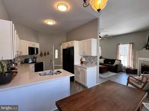 Kitchen - 211 Northdown Dr, Dover, DE 19904 photo 3 of 3