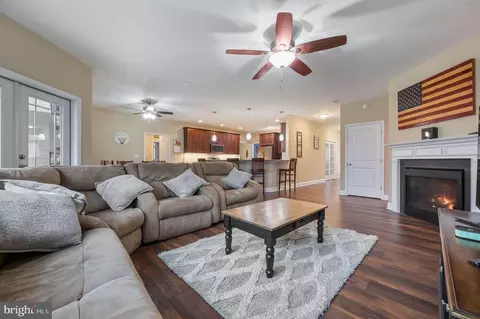Entry Way - 321 Blue Heron Rd, Dover, DE 19904 photo 5 of 11