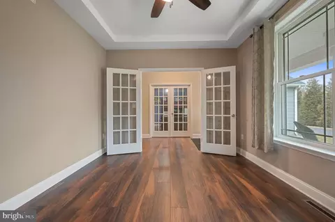 Entry Way - 321 Blue Heron Rd, Dover, DE 19904 photo 3 of 11