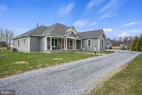 321 Blue Heron Rd, Dover, DE 19904