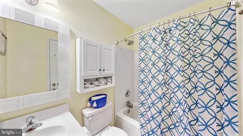 Bath - 174 Hardwood Dr, Dover, DE 19904 photo 1 of 2