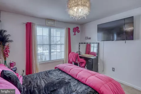 Bedroom - 118 Creek Bend Rd, Dover, DE 19904 photo 5 of 5