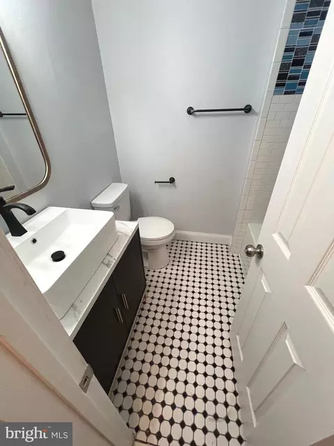 Bath - 68 Forest Creek Dr, Dover, DE 19904 photo 2 of 4