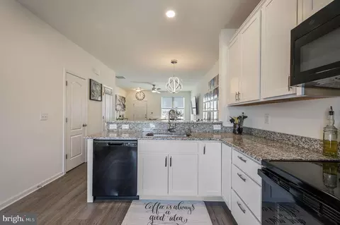 Entry Way - 706 Ruth Way, Dover, DE 19904 photo 2 of 5