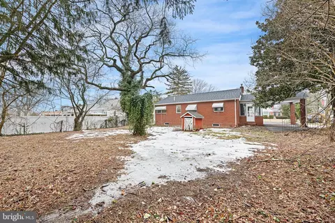 Exterior - 760 E Loockerman St, Dover, DE 19901 photo 3 of 4