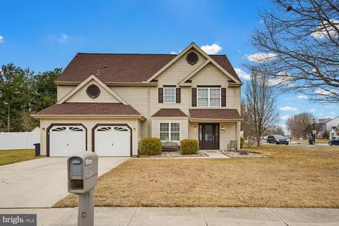 102 Gagen Ct, Dover, DE 19904