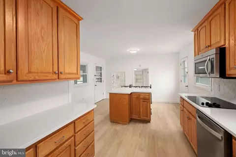 Kitchen - 630 Maple Pkwy, Dover, DE 19901 photo 4 of 4