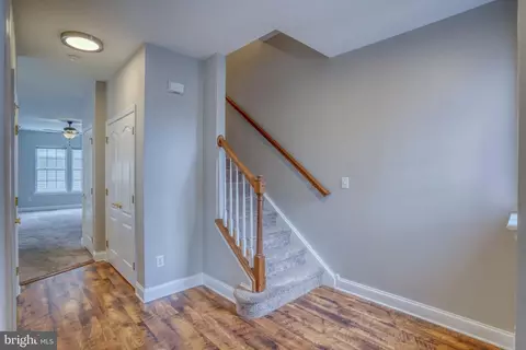 Entry Way - 662 Vista Ave, Dover, DE 19901 photo 3 of 10