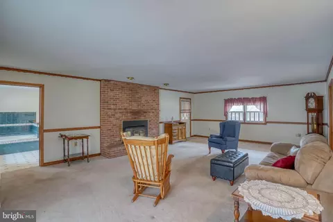 Living - 3384 Pearsons Corner Rd, Dover, DE 19904 photo 6 of 6