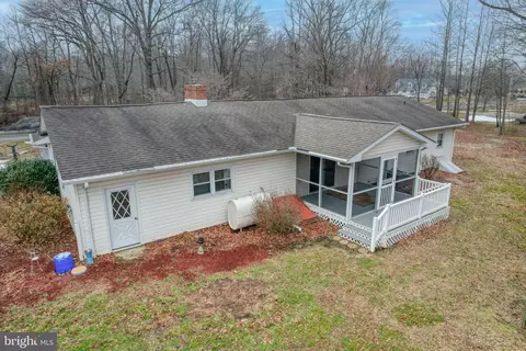 Exterior - 3384 Pearsons Corner Rd, Dover, DE 19904 photo 10 of 12