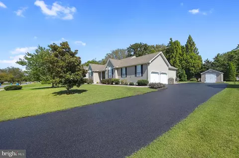 Other - 43 E Darby Cir, Dover, DE 19904 photo 1 of 12