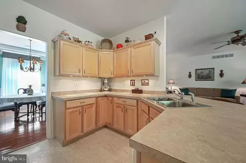 Kitchen - 43 E Darby Cir, Dover, DE 19904 photo 2 of 3