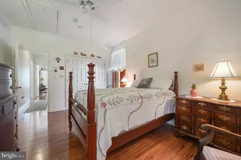 Bedroom - 43 E Darby Cir, Dover, DE 19904 photo 6 of 6