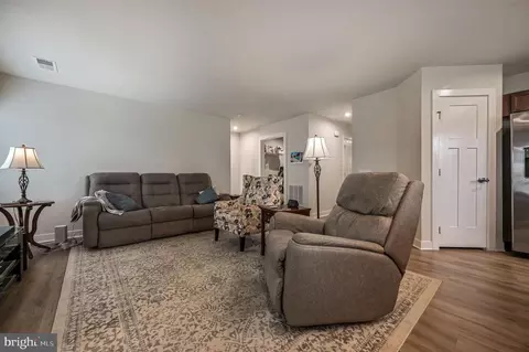 Entry Way - 76 Balthasar Dr, Dover, DE 19901 photo 2 of 4