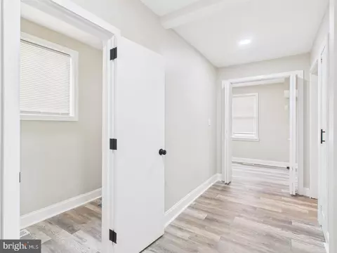 Entry Way - 28 S Queen St, Dover, DE 19904 photo 2 of 9