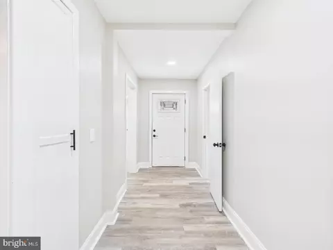 Entry Way - 28 S Queen St, Dover, DE 19904 photo 1 of 9