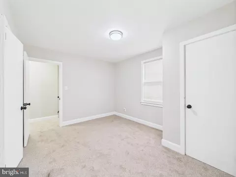 Bedroom - 28 S Queen St, Dover, DE 19904 photo 6 of 9