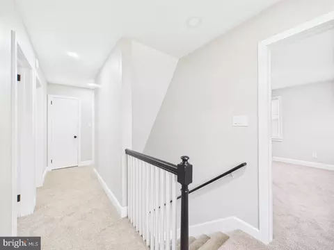 Entry Way - 28 S Queen St, Dover, DE 19904 photo 5 of 9