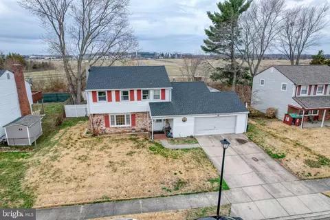 View/Area - 813 Bacon Ave, Dover, DE 19901 photo 2 of 5