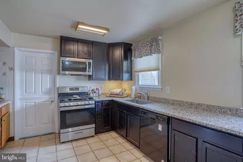 Kitchen - 813 Bacon Ave, Dover, DE 19901 photo 2 of 4