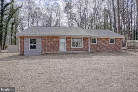 3250 Andrews Lake Rd, Frederica, DE 19946